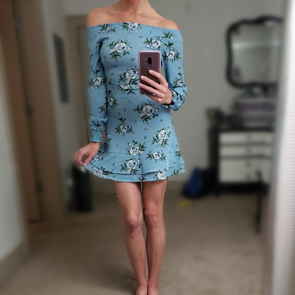 NWOT H&M Light Blue Floral off-the-shoulder Dress